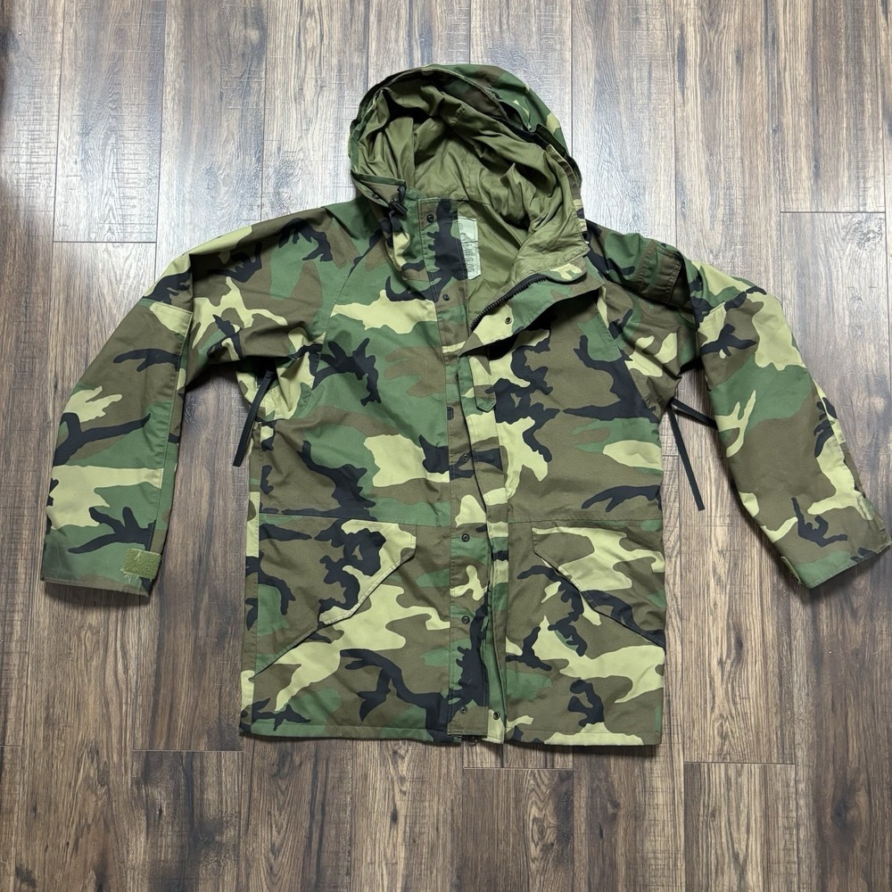 US MILITARY ECWCS GORE TEX COLD WEATHER WOODLAND CAMO PARKA SIZE MEDIUM LONG